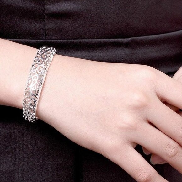Elegant 925 Sterling Silver Hollow Flower Wristband Bracelet Open Bangle Cuff - Picture 4 of 6